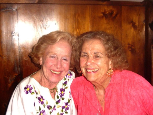 472035_3266045508930_1494514472_o